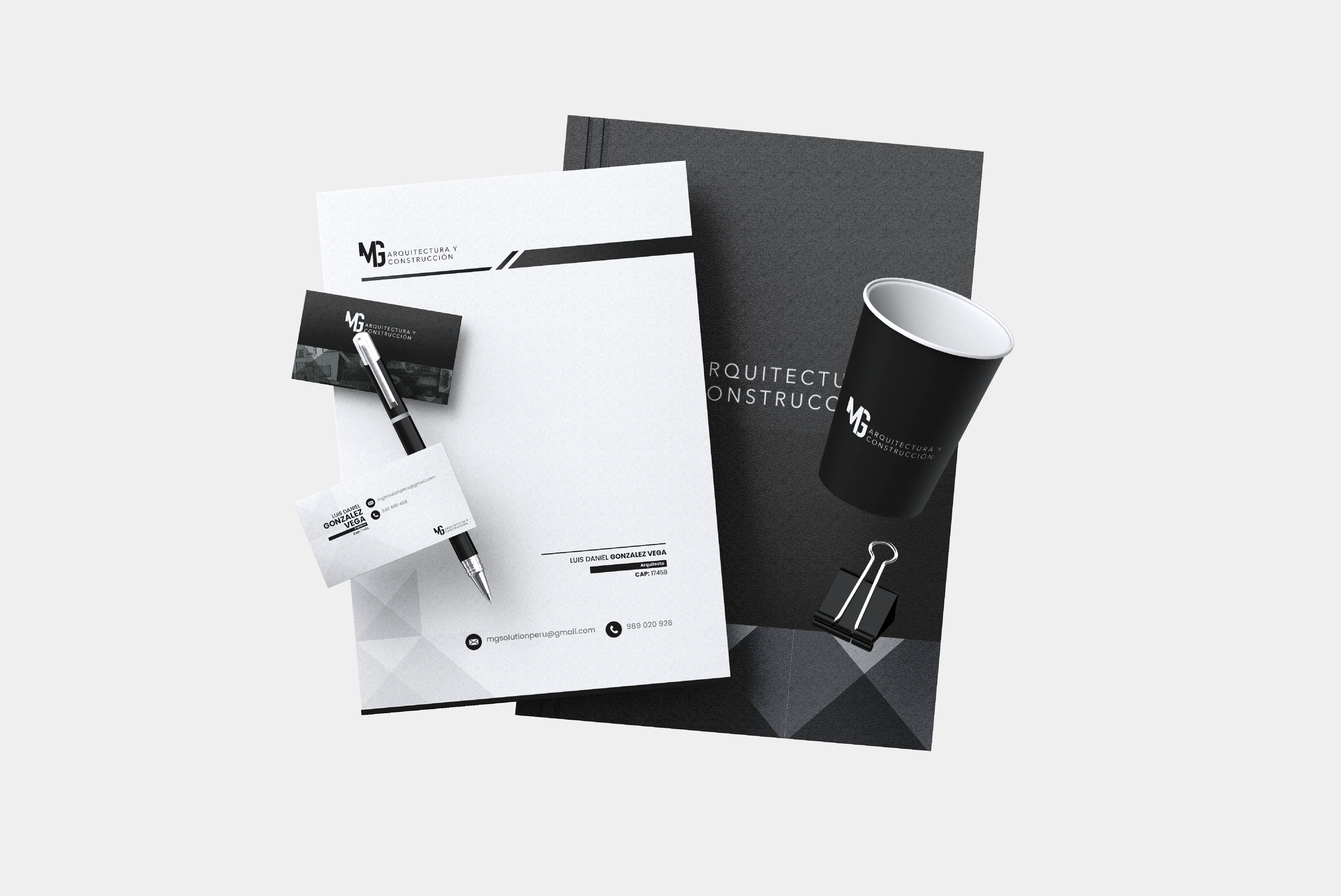 Conjunto de papelería corporativa: folder, tarjetas personales, lapicero y membreteado personalizado.